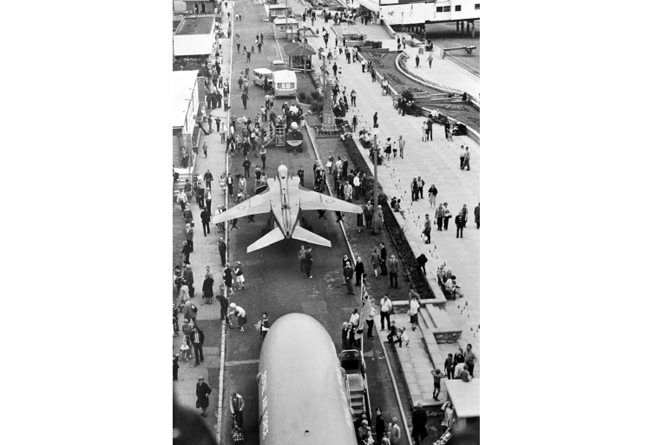 It’s July 1982 and the Royal Air Force have taken Teignmouth sea front. Above is aerial view of the promenade with an RAF ground attack Jaguar parked front and centre. The image was taken by an MDA photographer