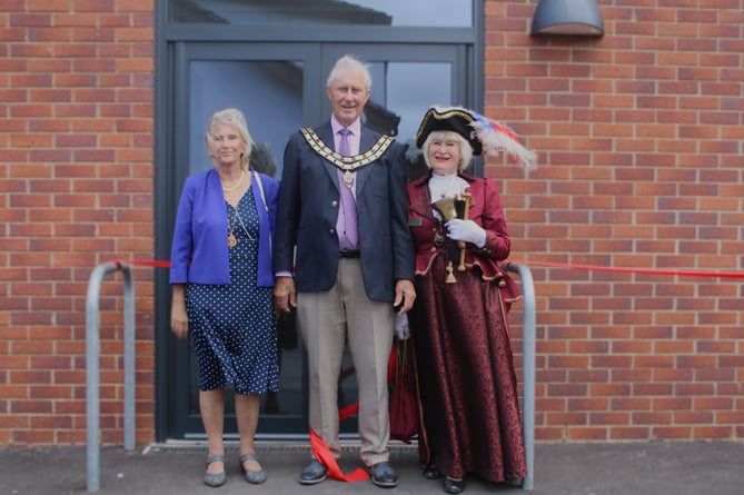 Mayor of Kingsteignton Cllr Ron Peart and Kingsteignton town crier Jackie Edwards at Teign School 