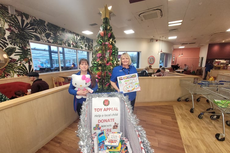 Tesco staff in Kingsteignton with the Toy Appeal. 